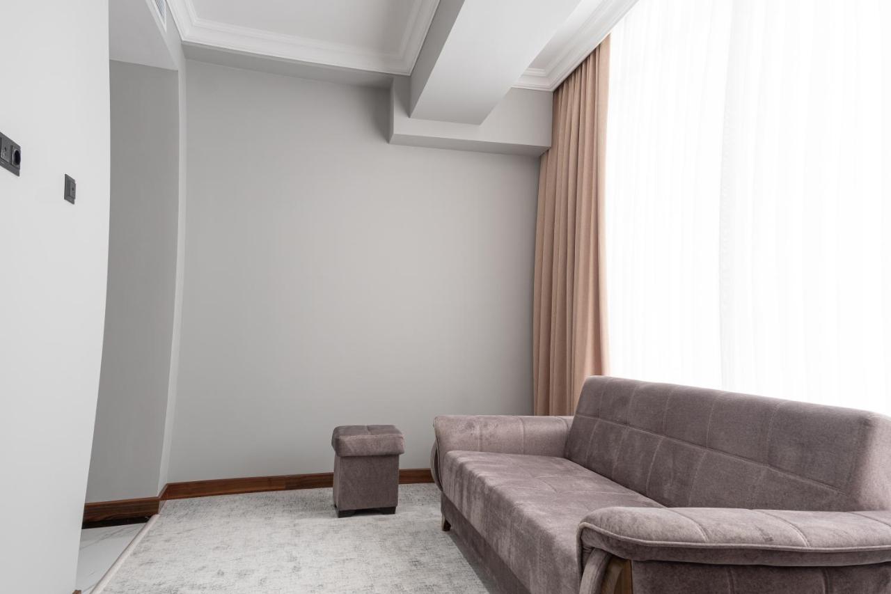 Hotel Mir Luxe Plaza Taskent Exterior foto