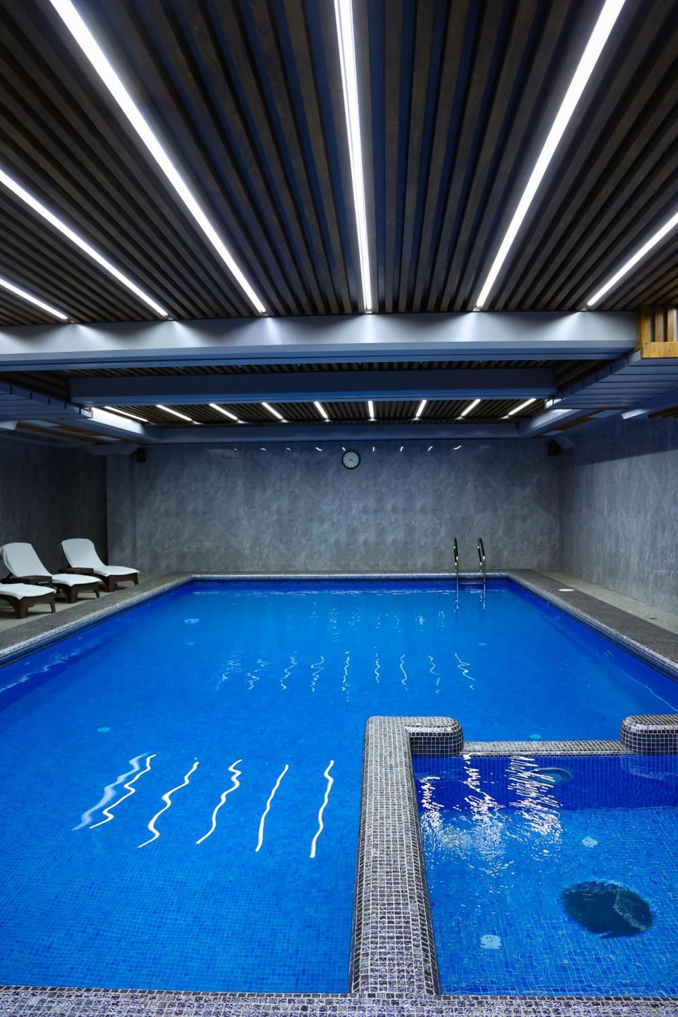 Hotel Mir Luxe Plaza Taskent Exterior foto